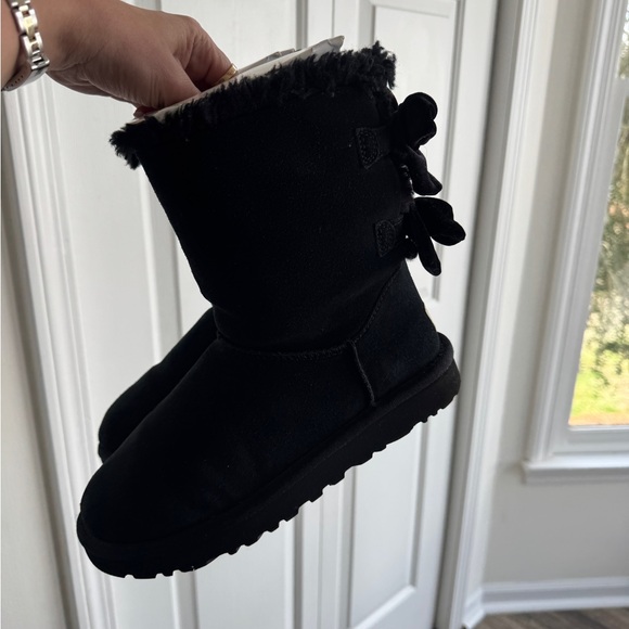 UGG black Bailey Bow II Suede Water 7 - Picture 4 of 7